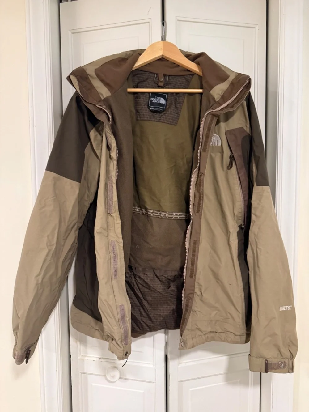 The North Face Gore-Tex Hooded Jacket Brown Tan Men’s